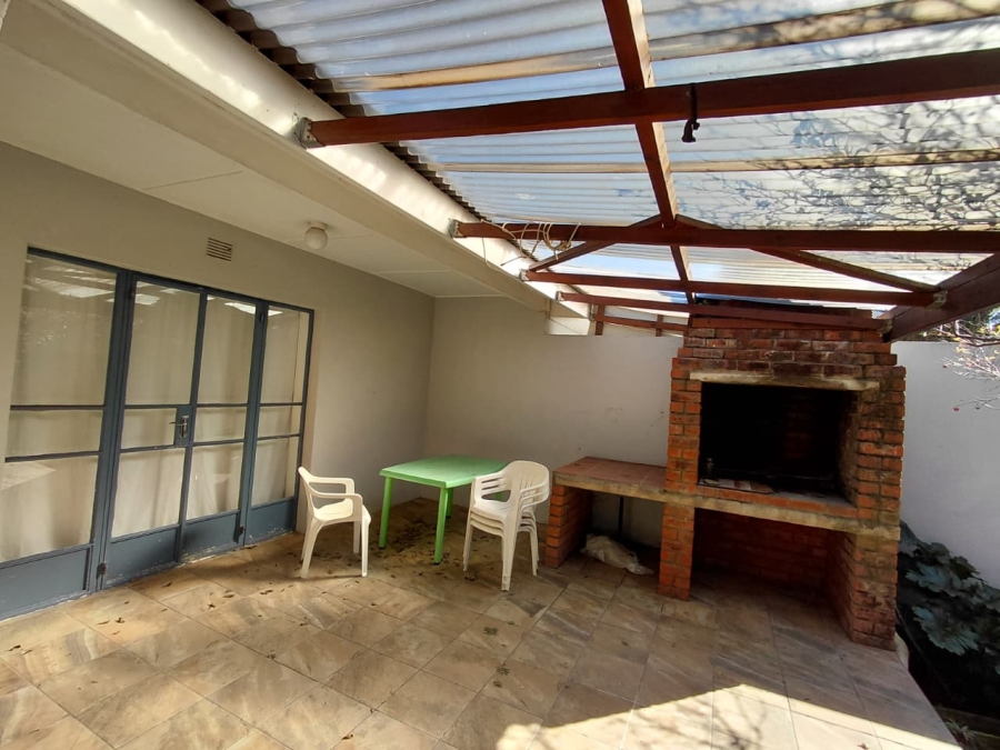 3 Bedroom Property for Sale in Paradise Beach Eastern Cape